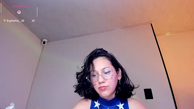 Anyi_1 Adlı Modelin Canlı XXX Sohbeti