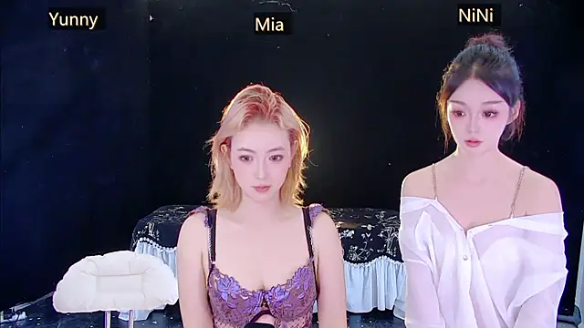 MiNi-U Live XXX Chat