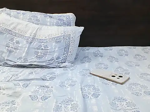 XXX chat uživo modela rm82bb