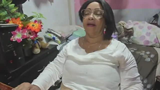 Mrs_mommy_'s Live XXX Chat