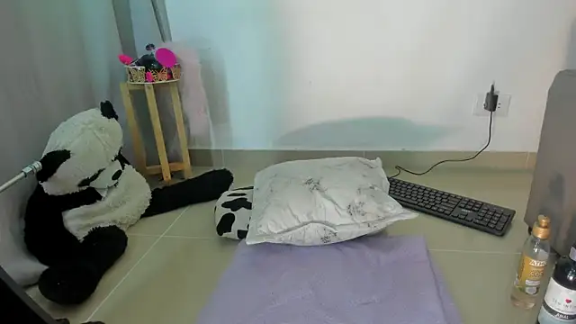 Czat XXX na żywo – Nanny_11