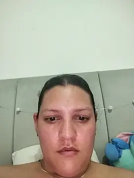 Mia_Hampton Chat XXX in diretta