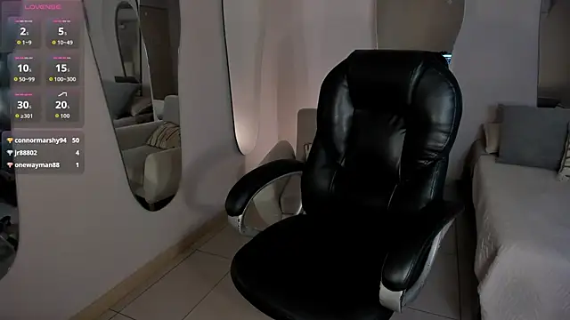 Živý XXX chat ArianaNova