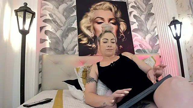 viktoria_davis_'s Live XXX Chat