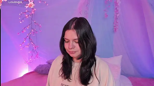 Mey_moon Adlı Modelin Canlı XXX Sohbeti
