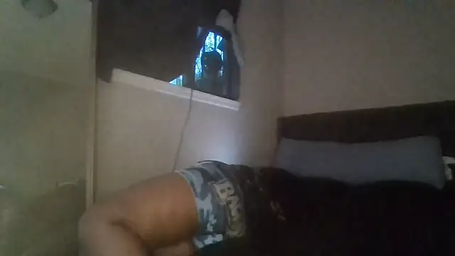 1n0nlythroat's Live XXX Chat