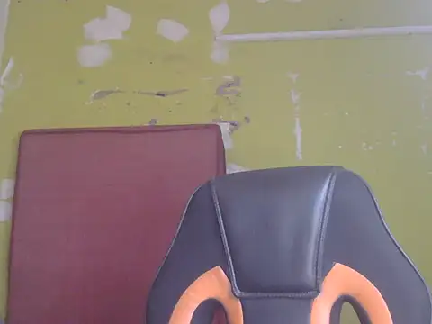 Stubborndesiboy Live XXX-chat