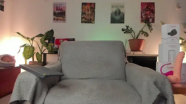 TatoKat Adlı Modelin Canlı XXX Sohbeti