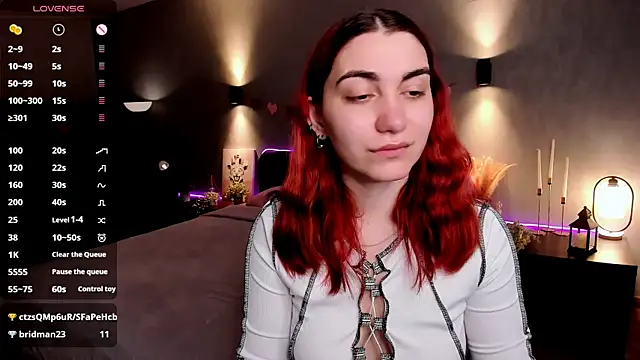 Chat XXX en directo de hannacheekss_