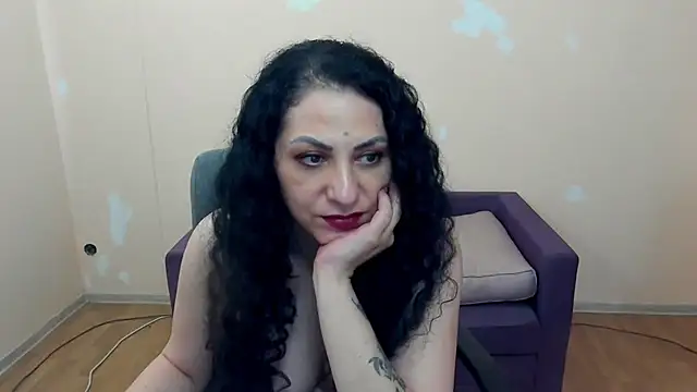 SweetArtemis – Naživo XXX chat