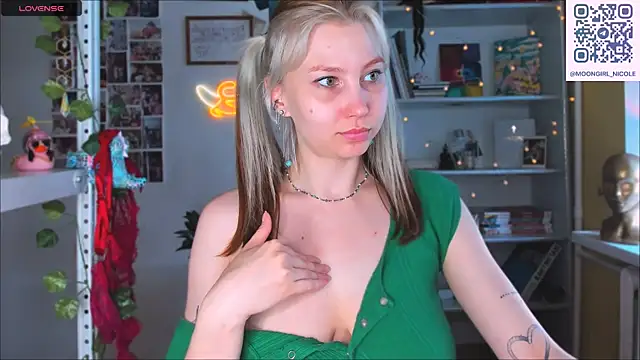 Chatroom XXX en direct de Nicole_matt