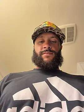 Chat XXX en directo de HungStr8Lightskin