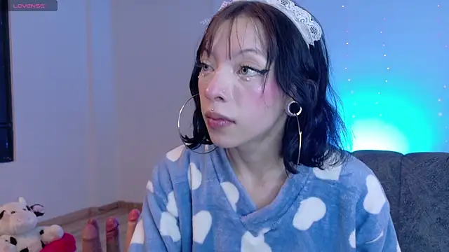 دردشة Diamond__cherry69 الجنسية المباشرة