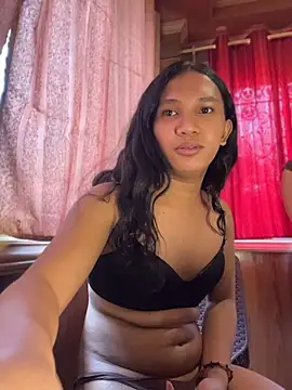 XXX chat uživo modela slutty_aki