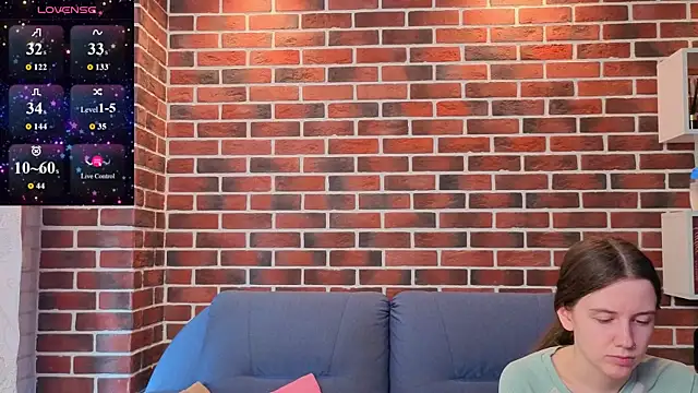 Chat +18 de MyrtaMcclaney ao vivo