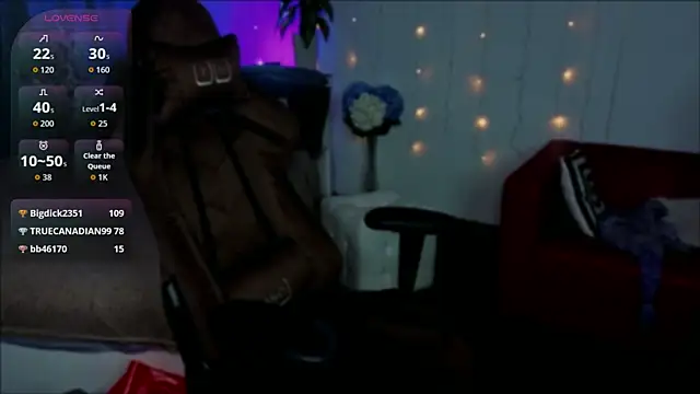 Chat +18 de Rune_Veiila ao vivo