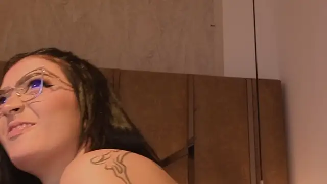 scarlethluxn Live XXX chat