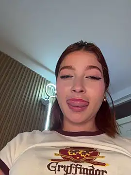 sophie_valencia Chat XXX live