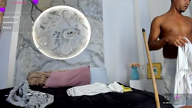 TaylorAndThalia Adlı Modelin Canlı XXX Sohbeti