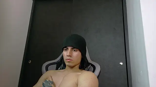 eren_jeager's Live XXX Chat