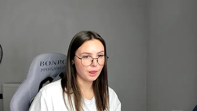Czat XXX na żywo – Regina_cute_