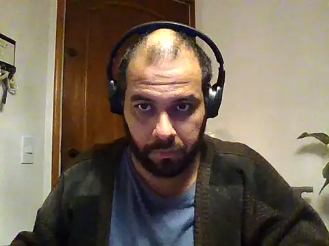 Carlos02145 Chat XXX live