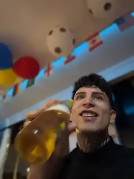 Živý XXX chat _Tomy08calderon