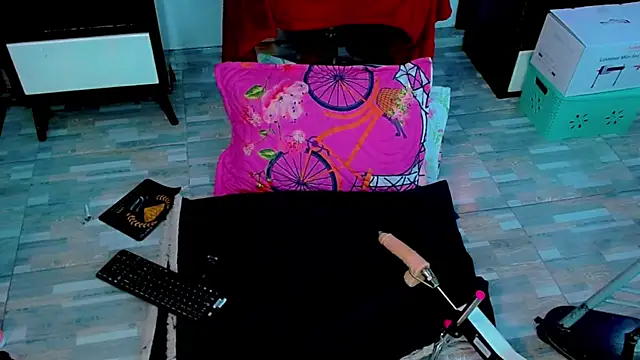 Živý XXX chat Cloelombard