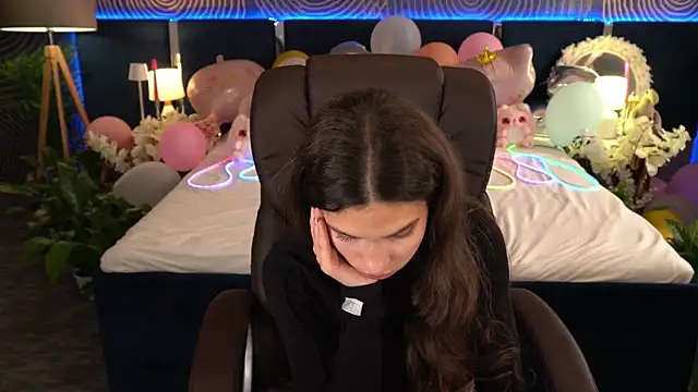 Chat +18 de BabyFlowerr ao vivo