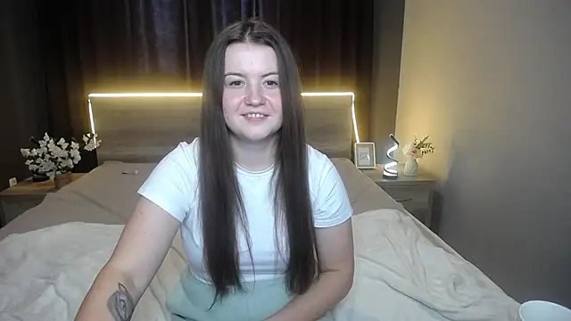 MavkaCute Adlı Modelin Canlı XXX Sohbeti