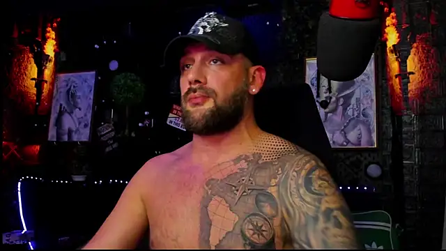 แชท XXX สดของ LexHardy