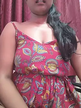 sexykrisha Adlı Modelin Canlı XXX Sohbeti