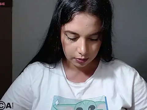 venus__24 Adlı Modelin Canlı XXX Sohbeti
