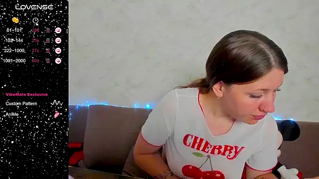 Chat +18 de Arya_Curves ao vivo