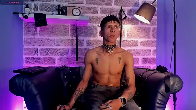 Maximoking26 – Naživo XXX chat