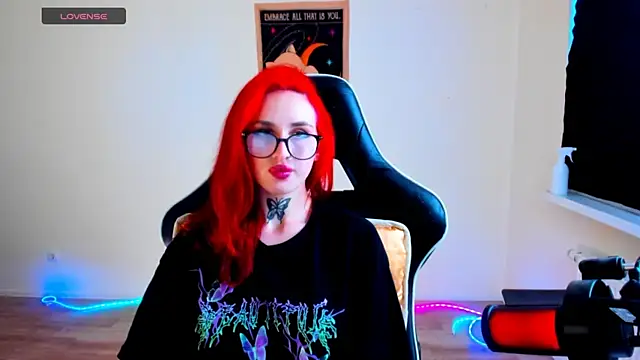 your_tora Adlı Modelin Canlı XXX Sohbeti