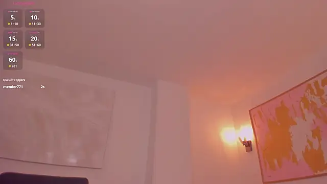 BellaThompsonX élő XXX-chatje