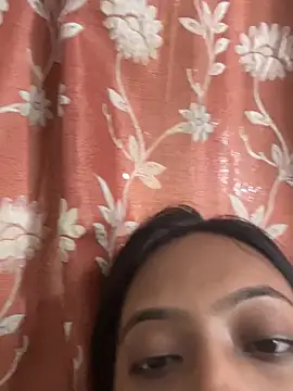 livia_dolls élő XXX-chatje