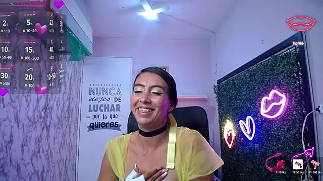 sandra_petite19: онлайн-секс-чат