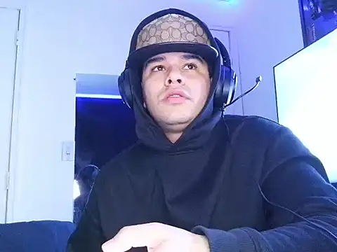 Javi_bermuzzi – Naživo XXX chat