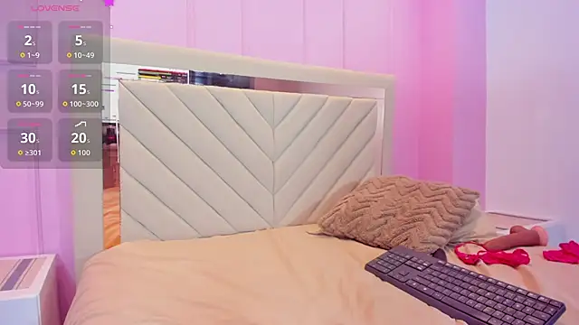 CLARA_WARD1 লাইভ XXX চ্যাট