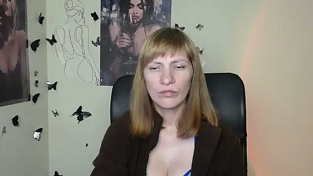 Rosalinda_ro Adlı Modelin Canlı XXX Sohbeti