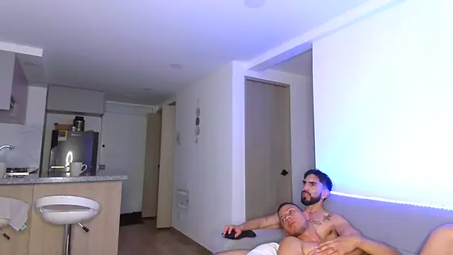 Chatroom XXX en direct de TheLatinBoyfriends