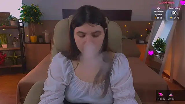 XXX chat uživo modela Viola__Shy