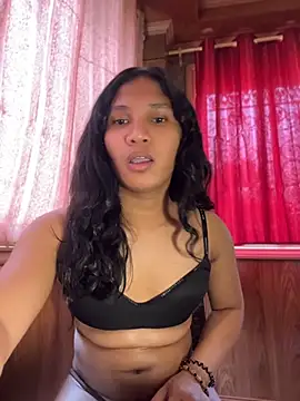 دردشة slutty_aki الجنسية المباشرة
