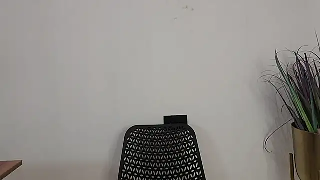 HOTBLACKANDWHITE2's Live XXX Chat