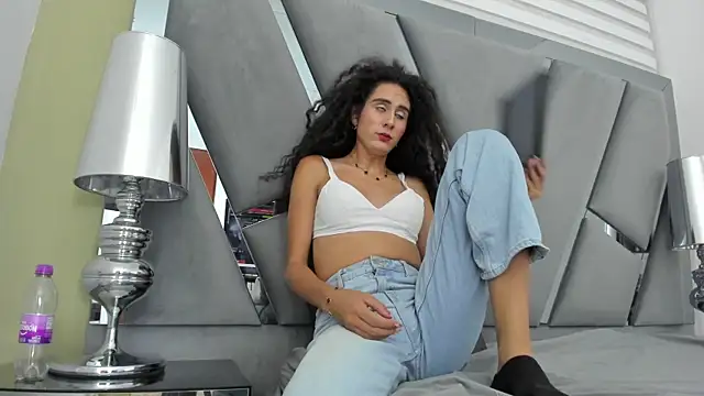 Atenea_sexxx – Naživo XXX chat