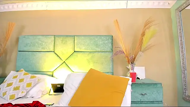 NoaahTylor Live XXX-chat