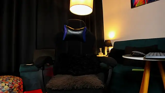 LiamCossio_ élő XXX-chatje
