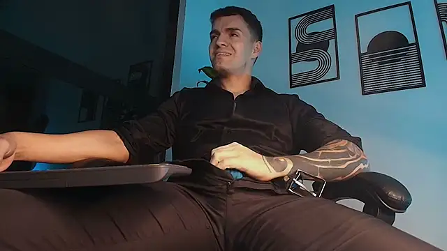 ALPHA_DOMINUS_: вебкам-шоу